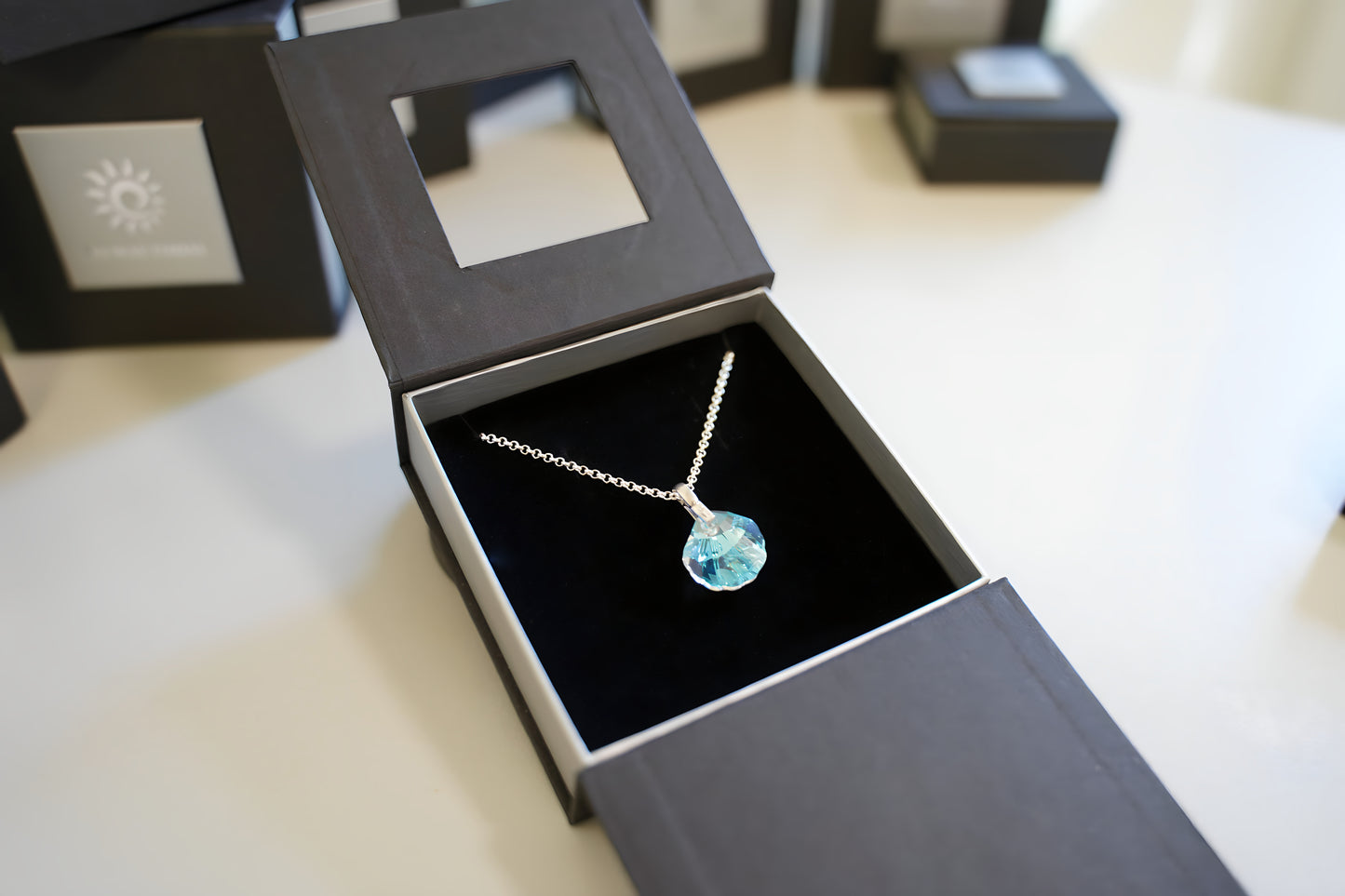 Meeresfächer-Set mit Swarovski® 1008k