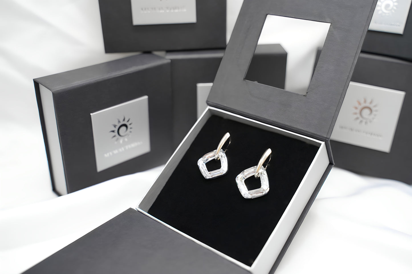 Quadrat Geometry Ohrringe mit Swarovski® 1020o