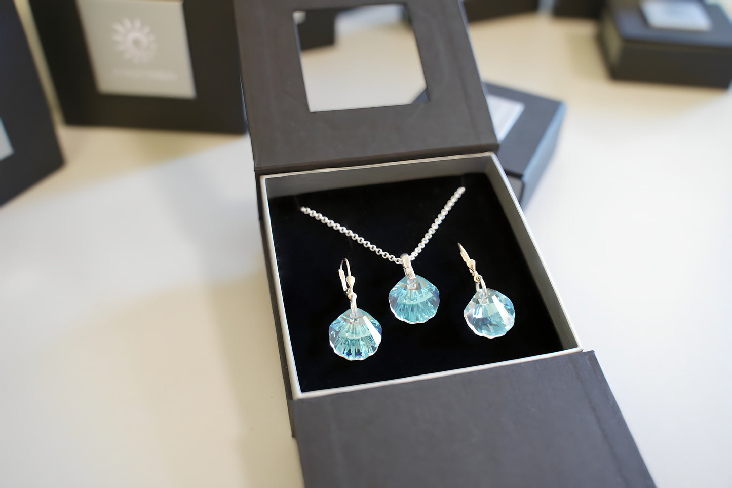 Meeresfächer-Set mit Swarovski® 1008k