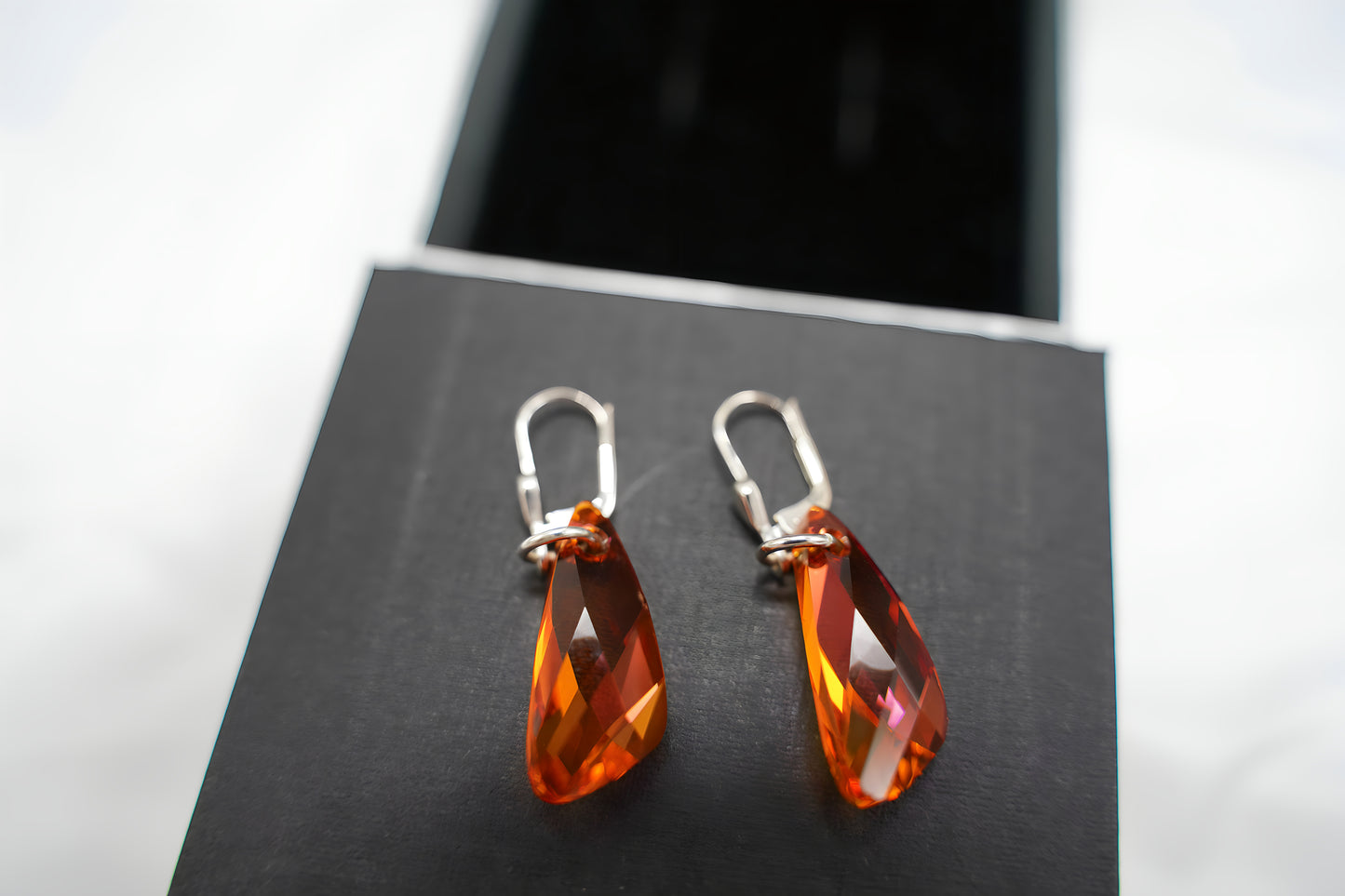 Feuerprisma Ohrringe mit Swarovski® 1012o